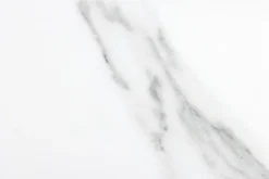 Ausziehbarer Esstisch ALPINE 160-200cm weiß Keramik Marmor schwarzes Metallgestell