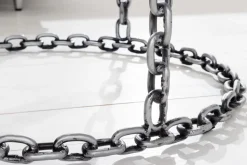 Design Couchtisch CHAINS 65cm silber handmade Metall rund Glasplatte Kettengestell
