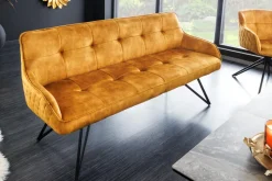 Design Sitzbank EUPHORIA 160cm senfgelb Samt Retrostil Ziersteppung Hairpin Legs Metallbeine Armlehnen