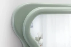 Design Wandspiegel CURVY 160cm salbeigrün