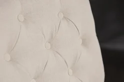 Eleganter Armlehnen Stuhl CASTLE beige mit Chesterfield Steppung im Landhausstil