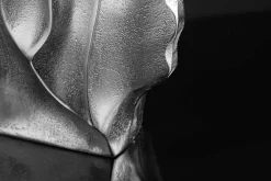 Handgefertigte Vase LIQUID 30cm silber Metall Hammerschlag Design