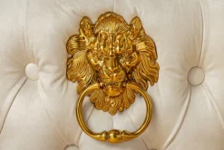 Höhenverstellbarer Barhocker CASTLE DELUXE beige Samt gold Edelstahl mit Löwenkopf