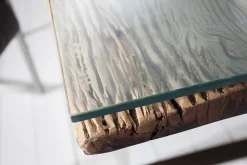 Massiver Esstisch BARRACUDA 240cm antik Teak Holz mit Stahl Kufenfüßen inkl. Glasplatte