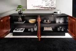 Massives Sideboard FLUID 175cm walnuss-braun Akazienholz 3D-Design schwarzer Sockelfuß