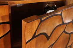 Massivholz Sideboard VULCANO 180cm braun Mangoholz mit 3D Schnitzereien handmade Metallgestell schwarz