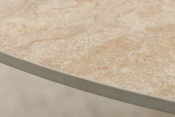 Ovaler Esstisch SCULPTURE 220cm natur Travertin Keramik champagner greige Metall