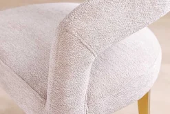 Skandinavischer Stuhl BOUTIQUE beige Strukturstoff brushed champagner gold Metall
